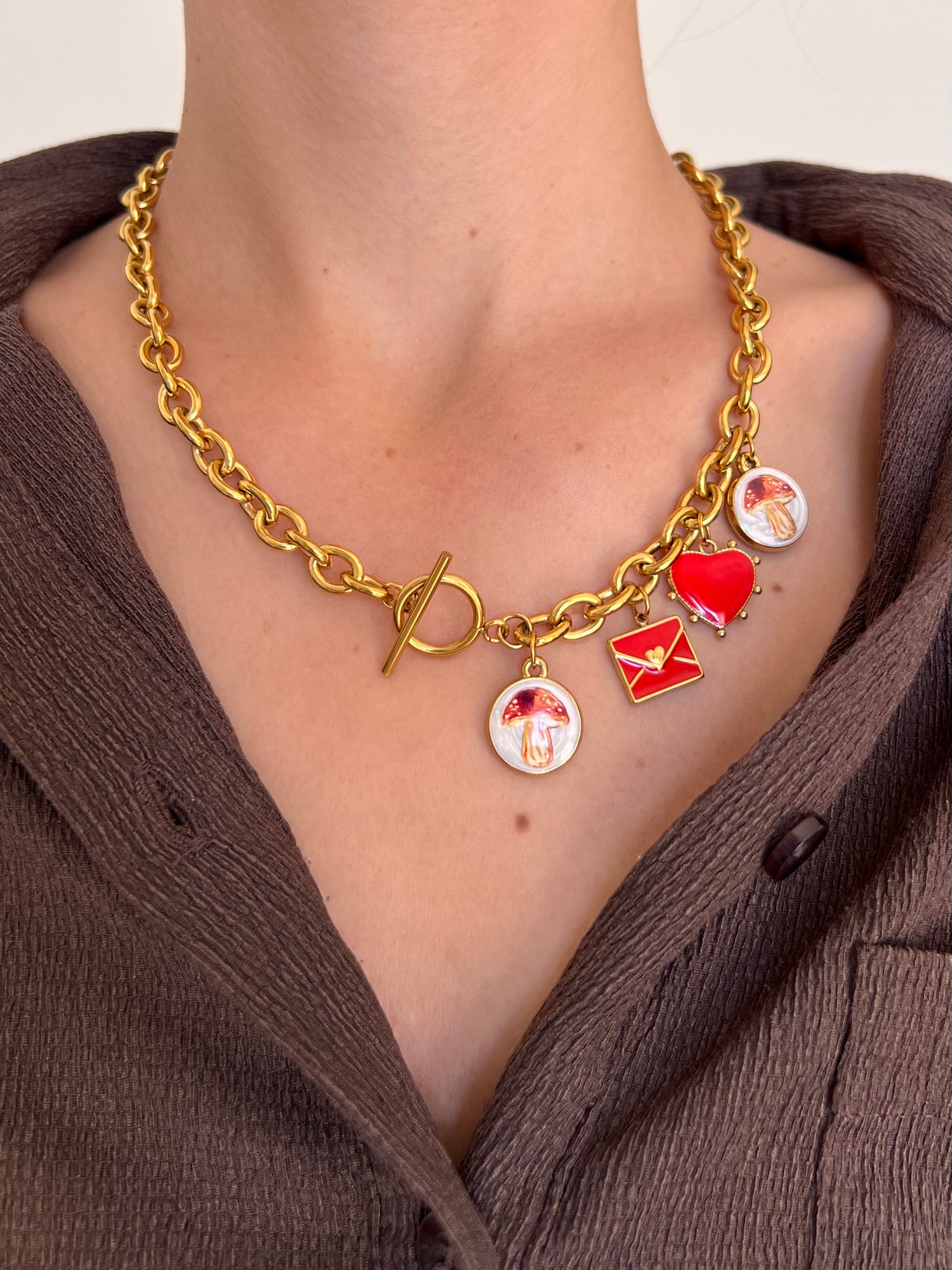 Collier Mila - Maille dorée & breloques