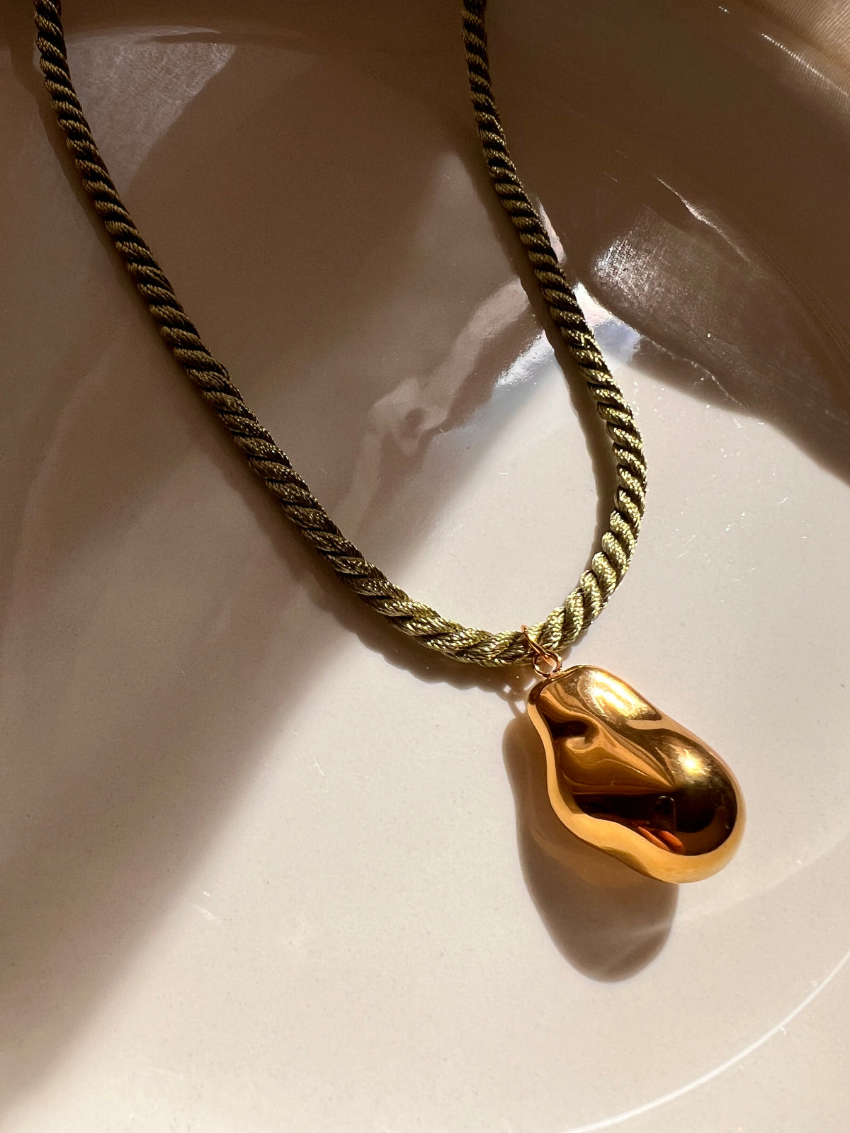 Collier Élia